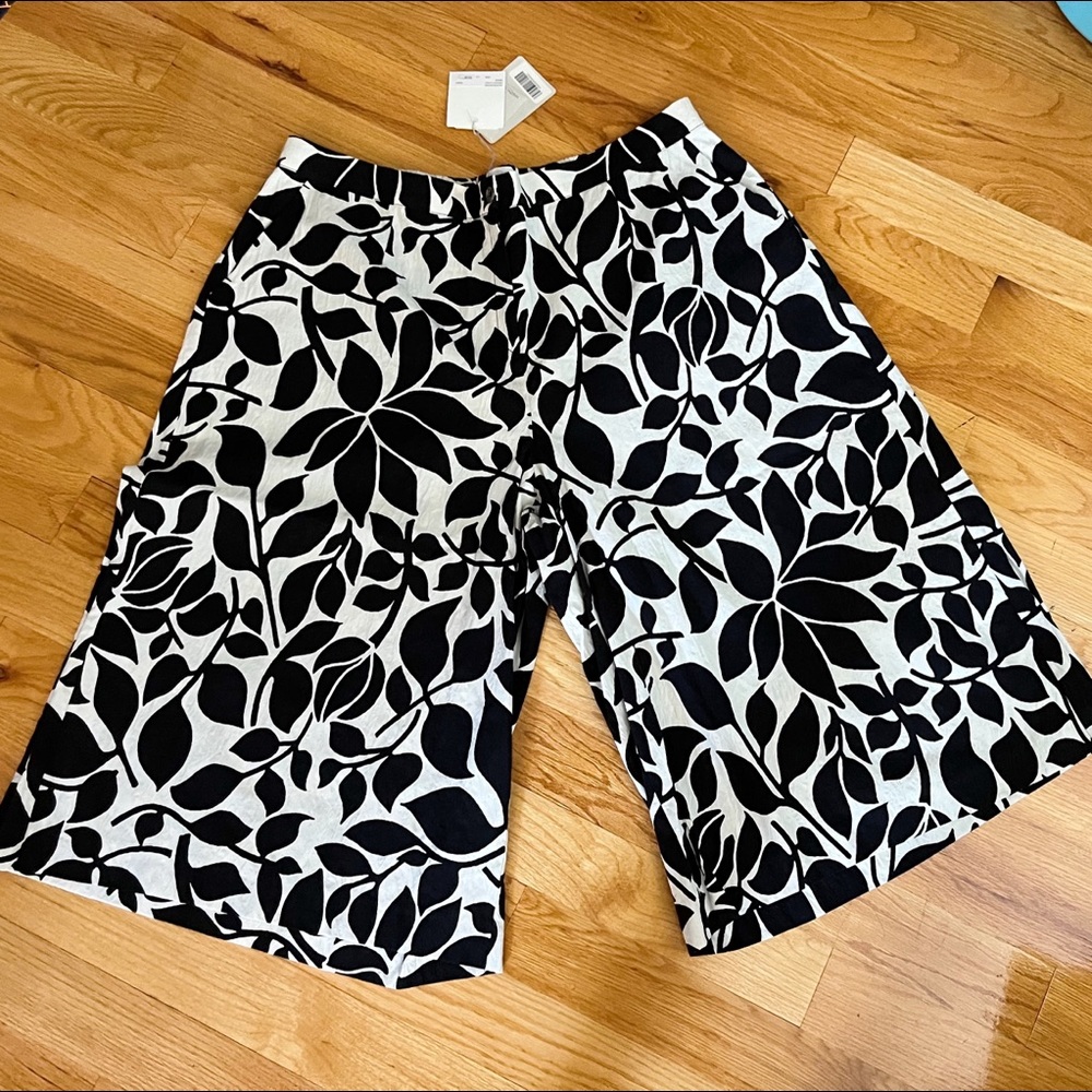 Mad Mara - Marina Rinaldi Black and White Floral Shorts - Size US22